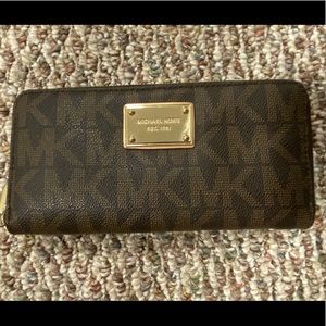 MICHAEL KORS WALLET